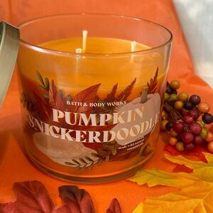 Bath & Body Works “Pumpkin Snickerdoodle” NEW 3 Wick Candle